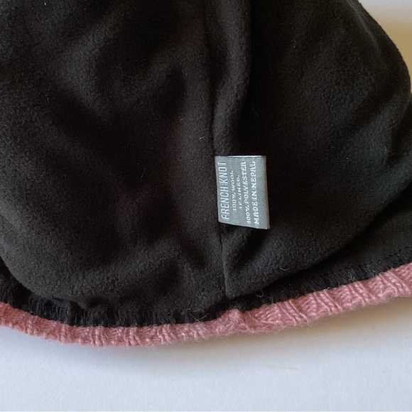 FRENCH KNOT WOOL KNIT BEANIE WITH POM FLEECE LINED PINK BLACK NWOT